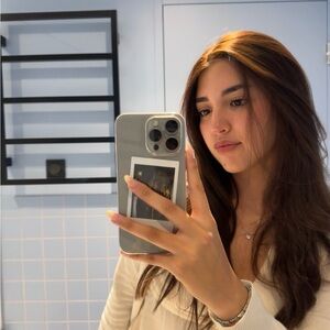 Meet your Posher, Fernanda